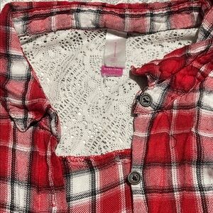 No Boundaries Red and White Plaid Shirt